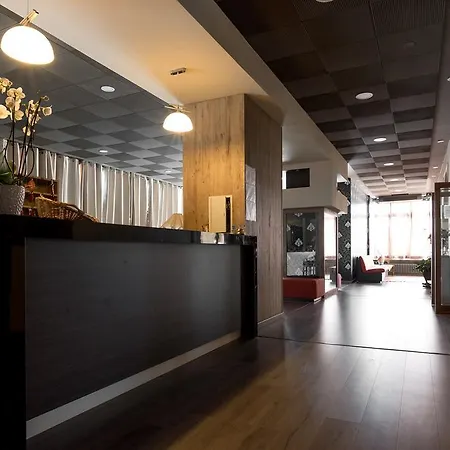 Royal Hotel 3*
