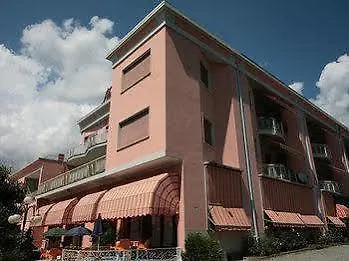 Hotel Royal 3*