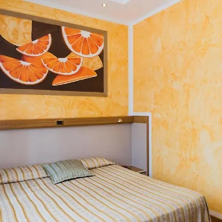 Royal Hotel 3*