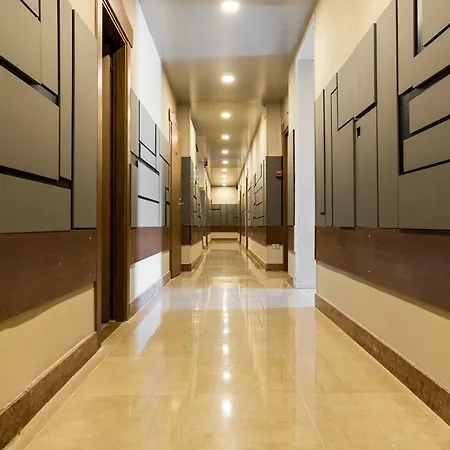Royal 3*